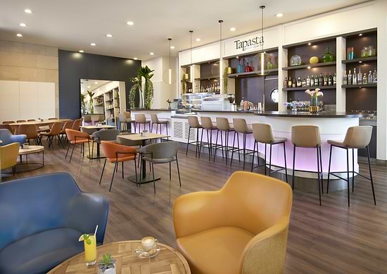 TEST HOTEL Leonardo City Tower