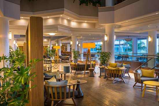 Leonardo Cypria Bay - Lobby