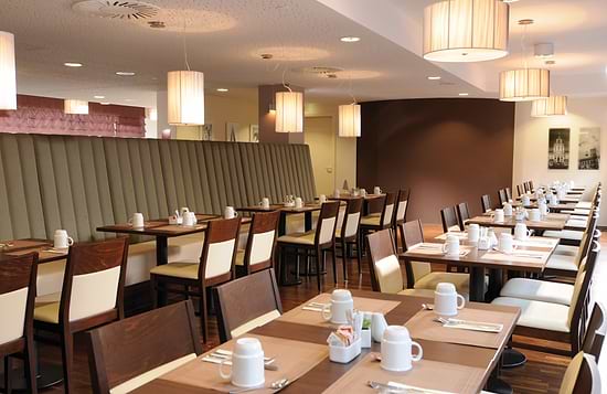 Leonardo Hotel Berlin - Breakfast Area
