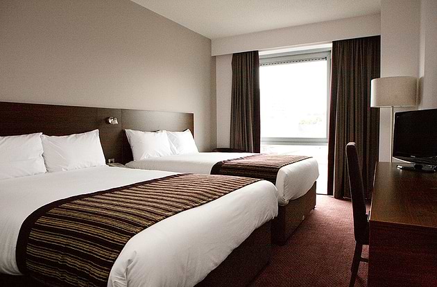 Jurys Inn Bradford - Standard Room with Superior Package
