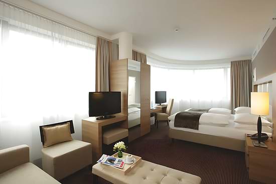 Hotel Berlin Alexanderplatz by Leonardo Hotels - Junior Suite