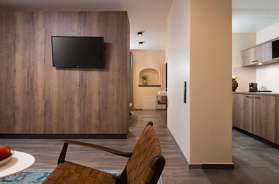 One Bedroom Open Plan Suite - Sitting area