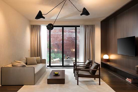 Large Studio with Balcony - Sitting area