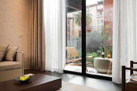 Large Studio with Balcony - Sitting area and Balcony