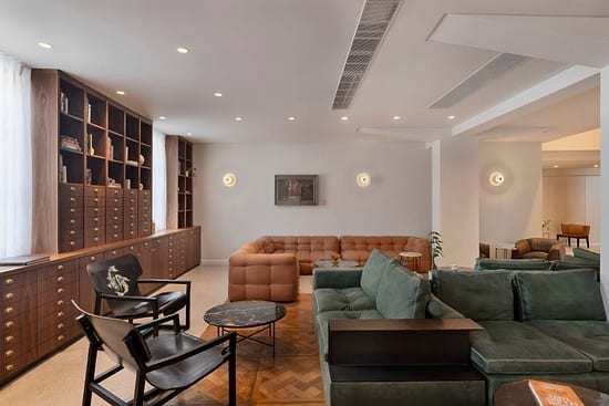 Hotel RECEPTION - Hotel Lobby