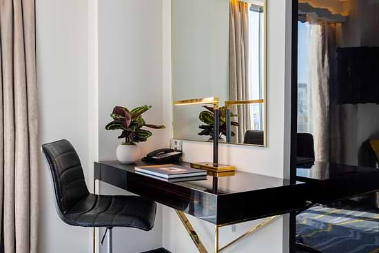 Leonardo Hotel London Aldgate - Executive King Room