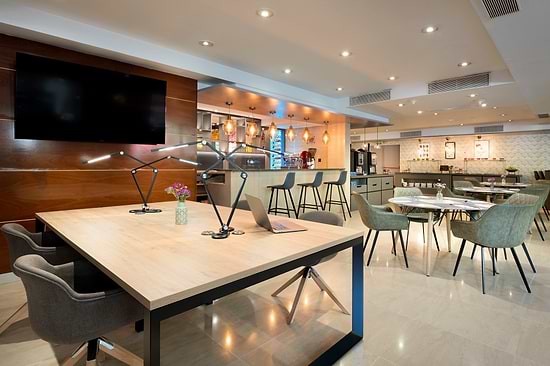 Leonardo Hotel Barcelona Gran Via - Lounge