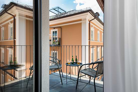 Studio Apartment - Balcony