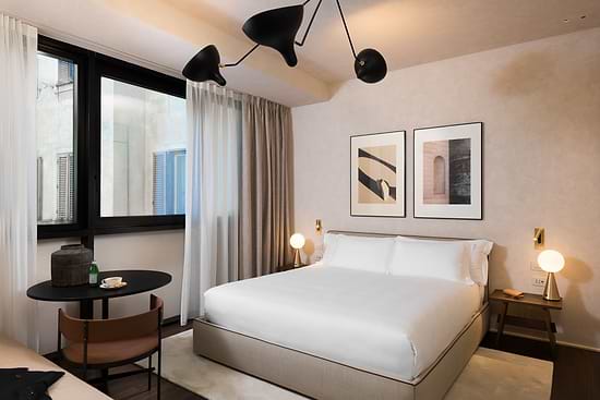Studio - Bed