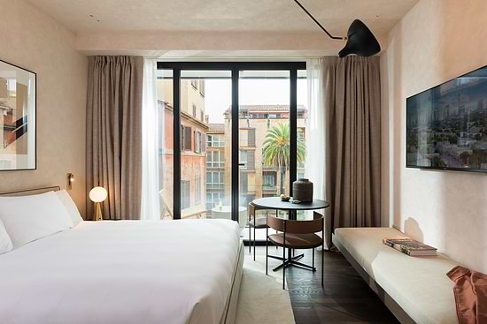 Family Apartment with Balcony - Bed
