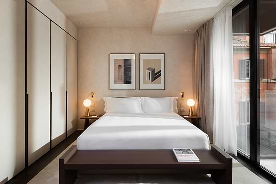 master Trevi - Bedroom