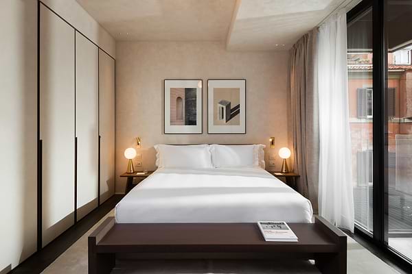 master Trevi - Bedroom