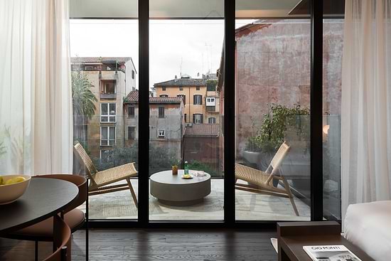 Studio with Balcony - Balcony