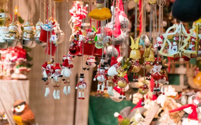Unique handcrafted souvenirs in Paris
