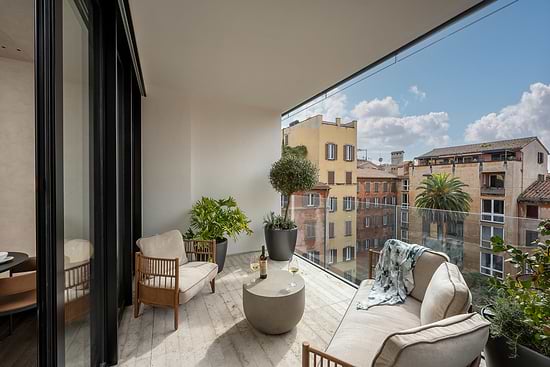 One Bedroom Apartment with Large Terrace - Terrace
