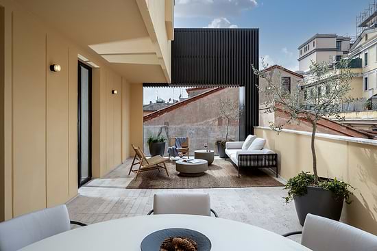 One Bedroom Apartment with Large Terrace - Terrace