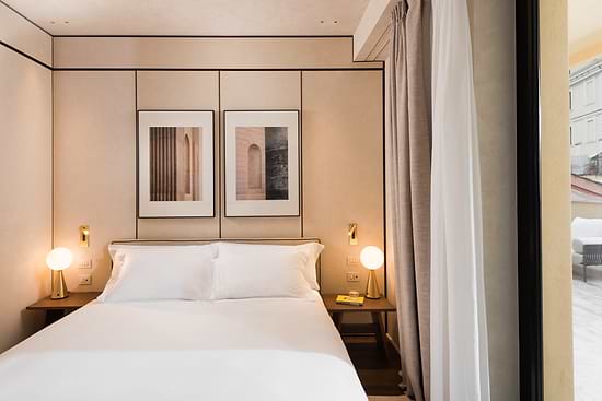 One Bedroom Apartment with Large Terrace - Bed