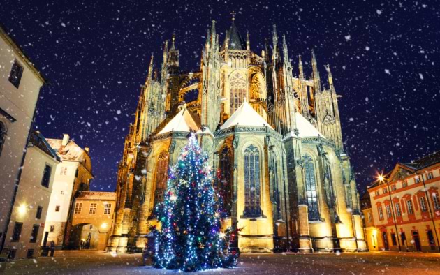 Prager Burg im Schnee, Prag