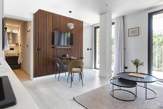 master La Rambla - One Bedroom Apartment with Balcony