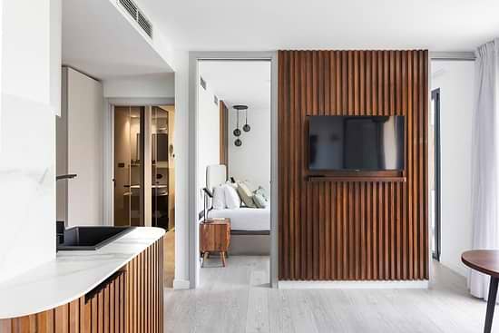 master La Rambla - One Bedroom Apartment with Balcony