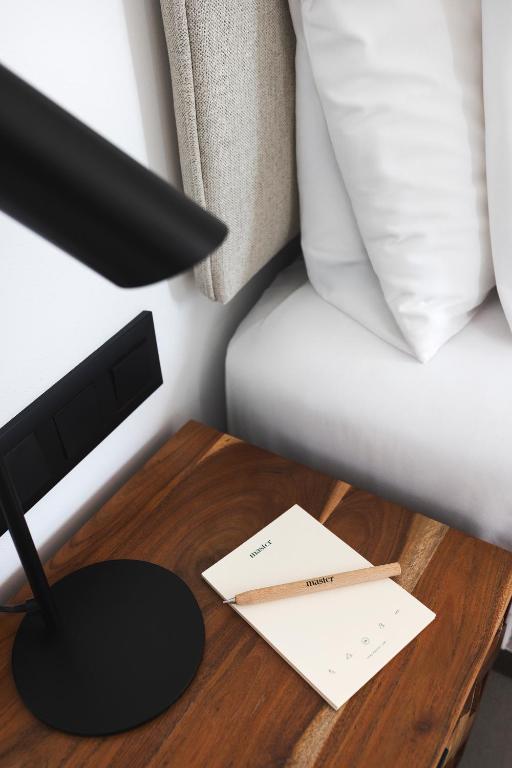 master La Rambla - Bedside Table Details