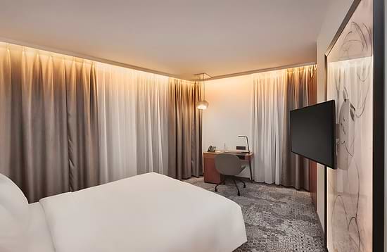 Leonardo Royal Hotel Munich Bavaria Towers - Junior Suite
