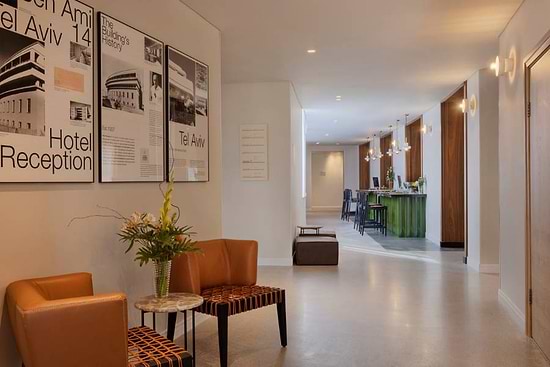 Hotel RECEPTION - Corridor