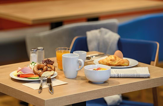 Leonardo Smart Hotel Regensburg - Breakfast