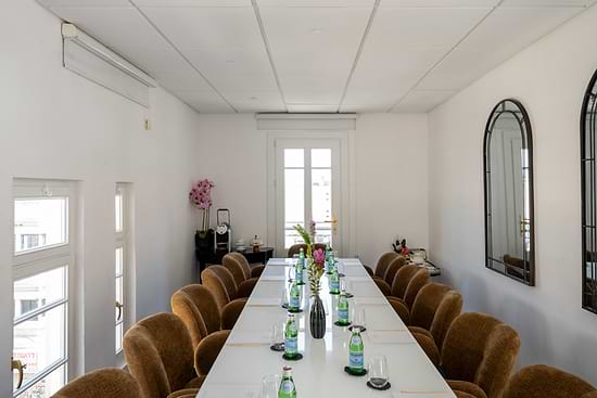 Bachar House - Meeting room