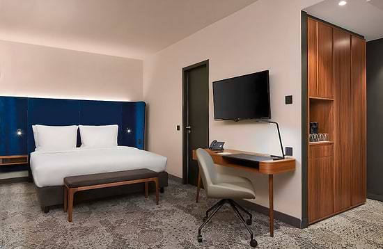 Leonardo Royal Hotel Munich Bavaria Towers - Junior Suite