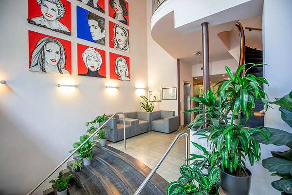 Leonardo Hotel Utrecht City Center - Вестибюль