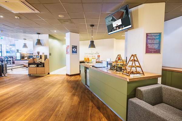 Leonardo Hotel Utrecht City Center - Desayuno