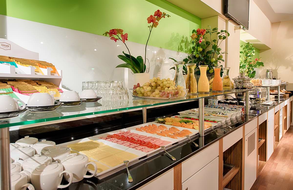 Leonardo Boutique Hotel Rigihof Zurich - Завтрак "Шведский стол"