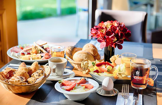 Leonardo Hotel Frankfurt City South - Breakfast Buffet