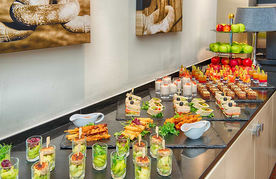 Leonardo Hotel Hamburg Airport - Buffet du petit-déjeuner