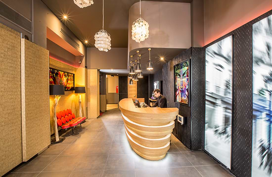 Leonardo Hotel Barcelona Las Ramblas - Ресепшн