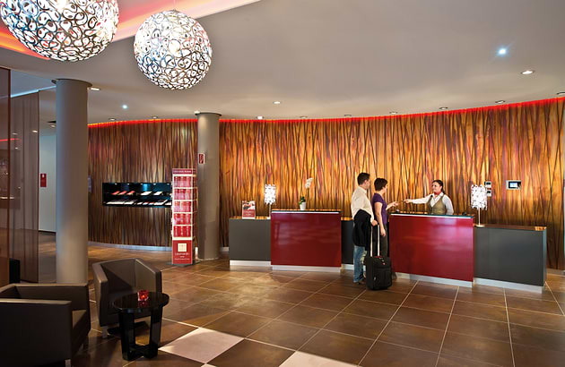 Leonardo Hotel Voelklingen-Saarbruecken - Rezeption