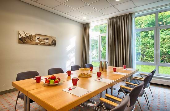 Leonardo Hotel Hamburg Airport - Salle de réunion