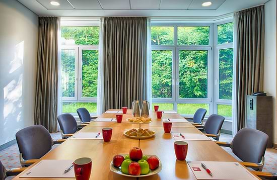 Leonardo Hotel Hamburg Airport - Salle de réunion