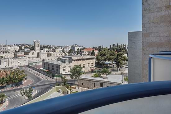 فندق ليوناردو القدس - غرفة سوبيريور بشرفة