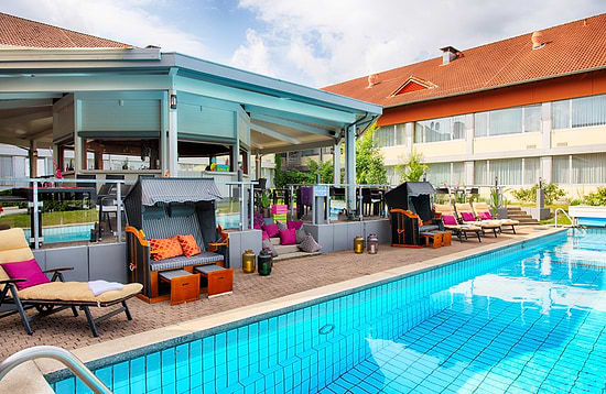 Leonardo Hotel Heidelberg-Walldorf - Бассейн