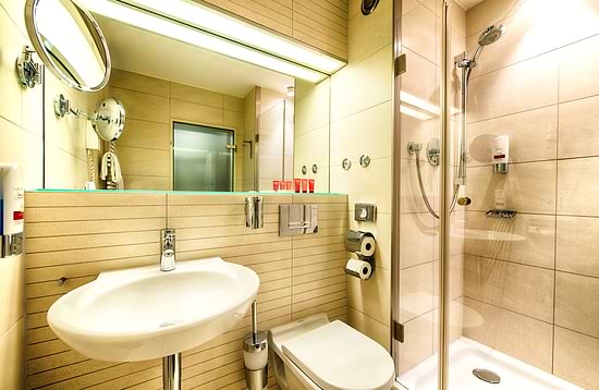 Leonardo Hotel München City West - Bathroom