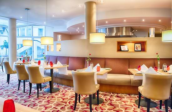 Leonardo Hotel Hamburg Airport - Buffet du petit-déjeuner