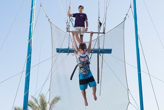 U Coral Beach Club Eilat Ultra All Inclusive - Fliegendes Trapez