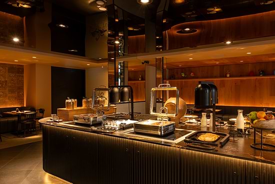 Leonardo Boutique Hotel The Lancaster Amsterdam — מזנון ארוחת בוקר