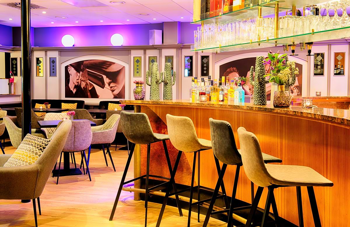Leonardo Hotel Mannheim City Center - Бар
