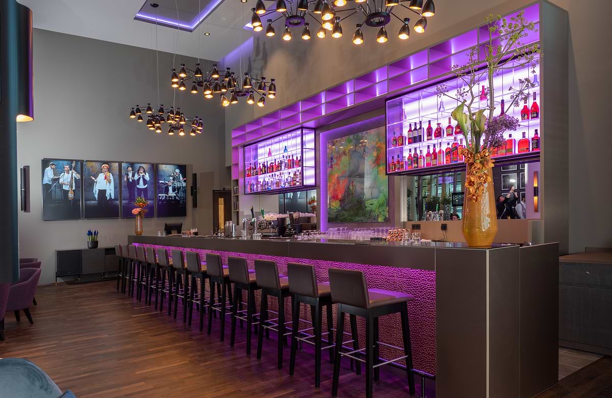 Leonardo Royal Hotel Amsterdam - Бар