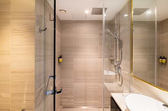 Leonardo Hotel London Aldgate - Superior King Room