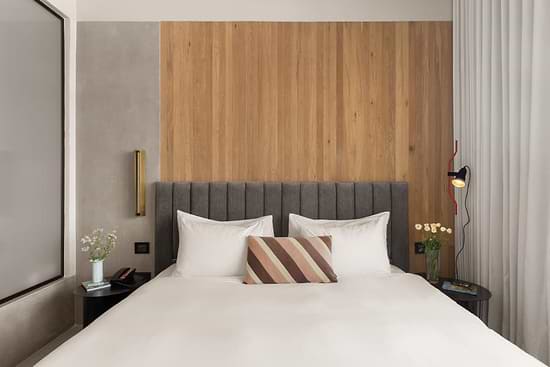 Bazaar Hotel- Deluxe Room