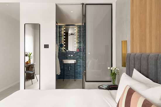 Deluxe Boulevard Rooms